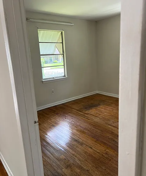518 Harris St — Photo 7