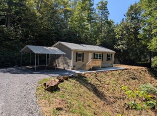 127 Mountain Pride Cv, Franklin, NC 28734
