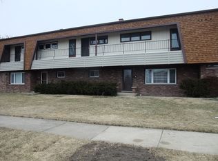 1506 Topp Ln APT 4, Glenview, IL 60025