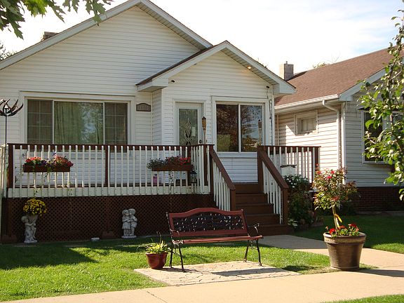 3rd image of 4234 Homerlee Ave