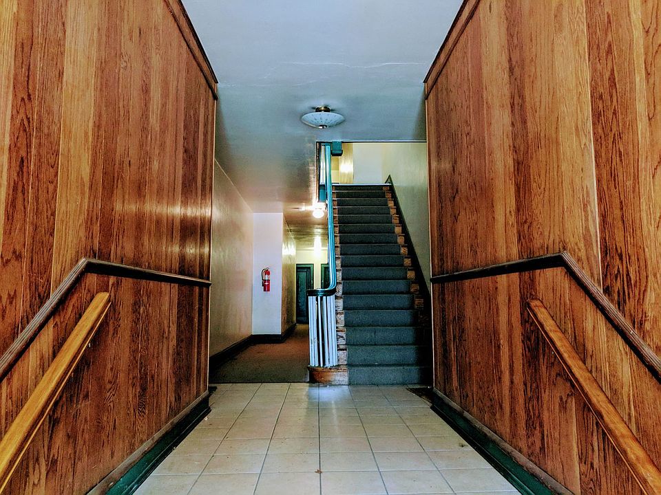 Building Photo 5