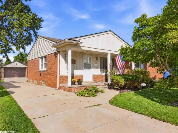 25747 Belleair St, Roseville, MI 48066