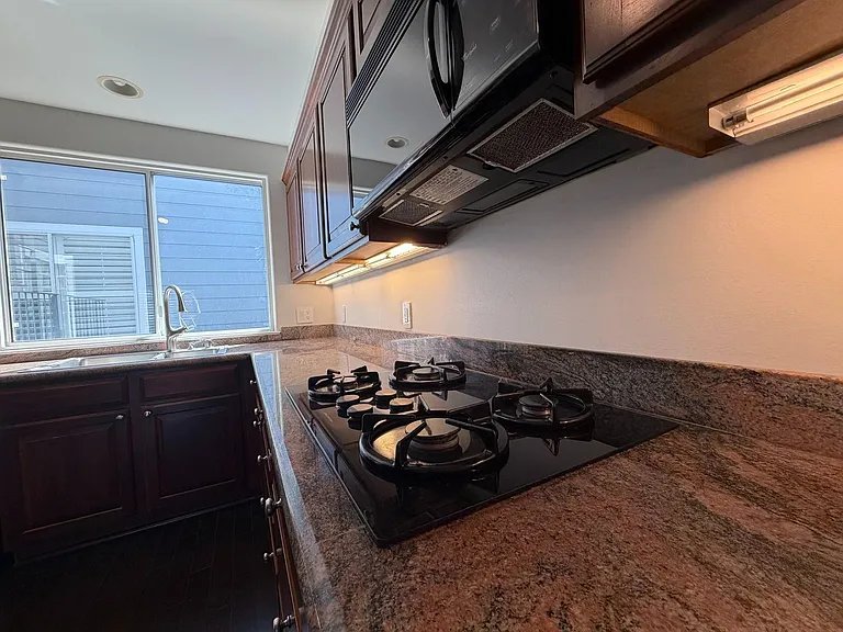 2050 Divisadero St #3 — Photo 17