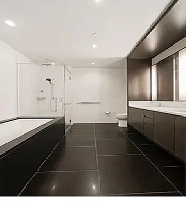 Rented by A & I Broadway | media 14