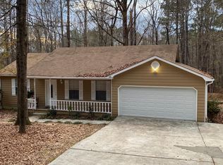 4847 Oakwood Ct, Loganville, GA 30052