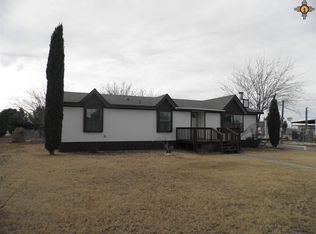 5409 Southfork Rd, Carlsbad, NM 88220