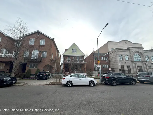 1410 59th St, Brooklyn, NY 11219