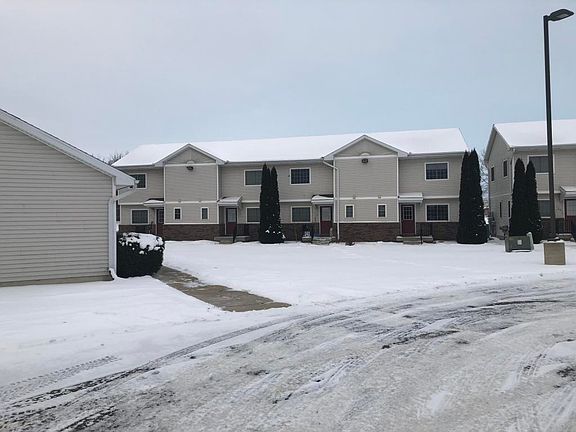 3rd image of 330 Folk St #4