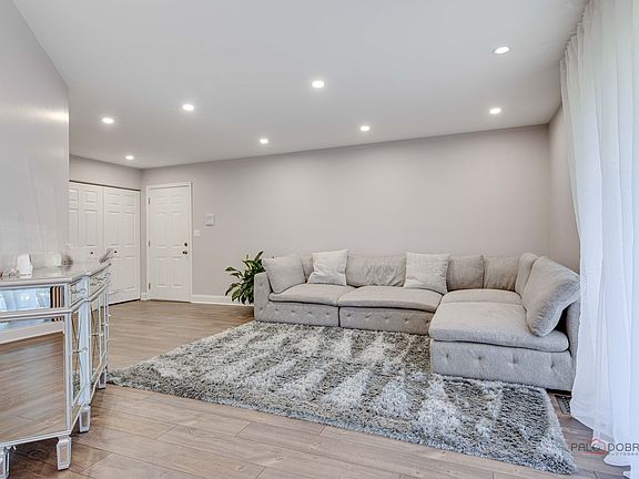 4th image of 1257 Rosewood Ct Unit C1