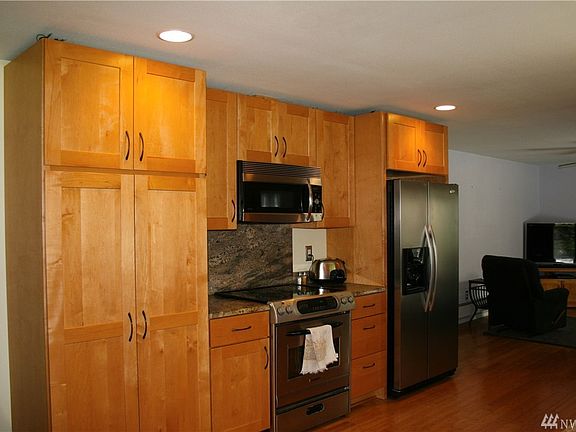 5th image of 5509 17th Ave NE