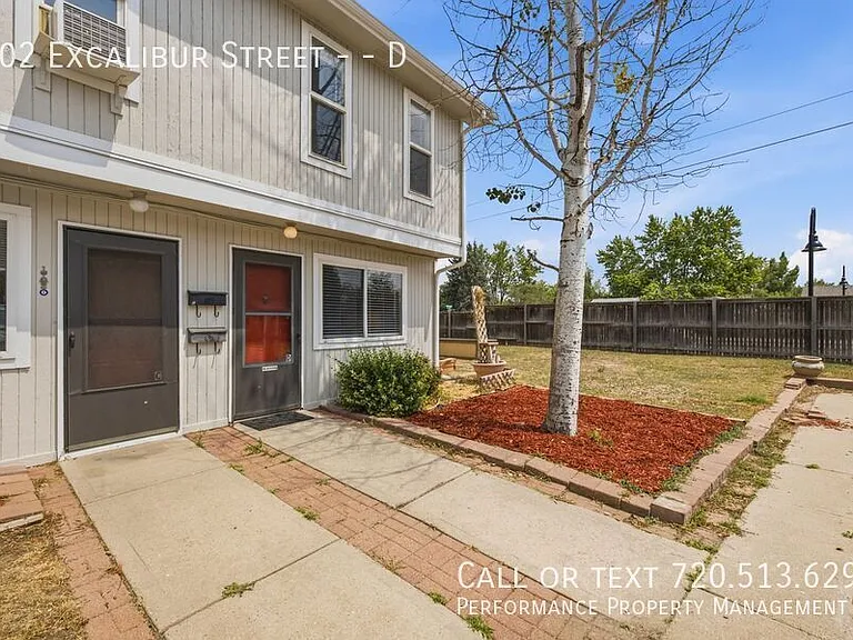 802 Excalibur St #D — Photo 1