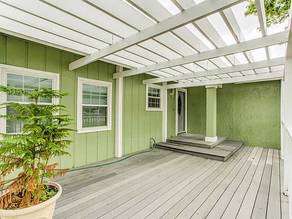 Spacious Front Porch