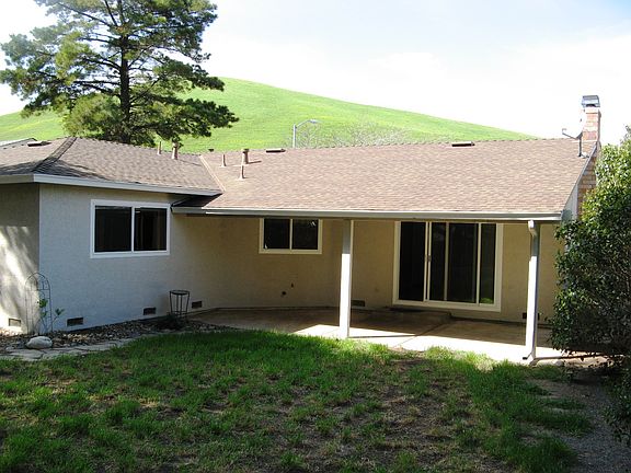 5th image of 2239 Santa Maria Dr