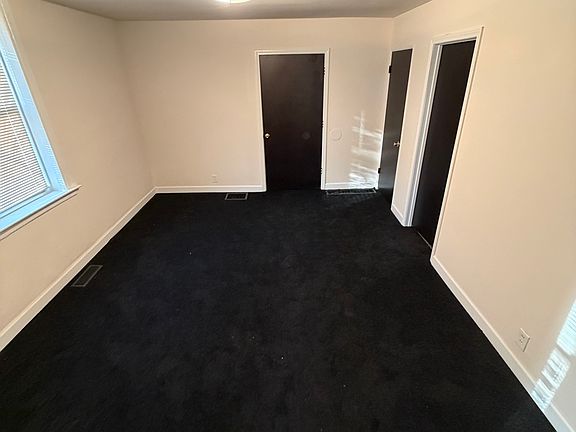 3rd image of 8614 N Broadway #D