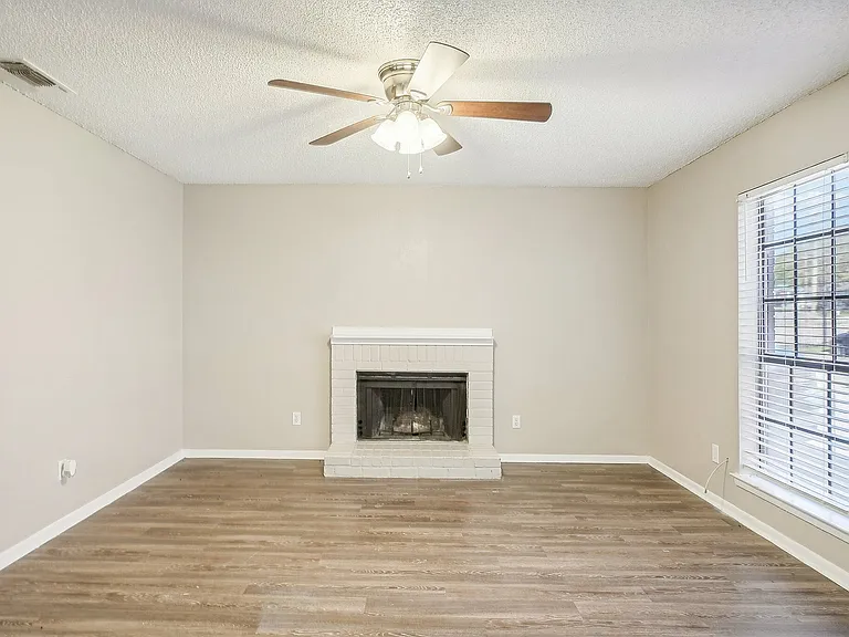 6-web-or-mls-Sappington Pl-004