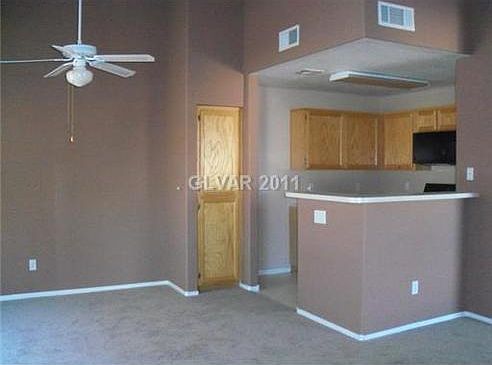 4th image of 350 S Durango Dr Unit 215