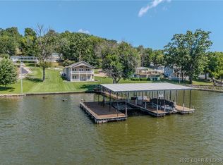 70 E Lakeview Acres Rd, Camdenton, MO 65020