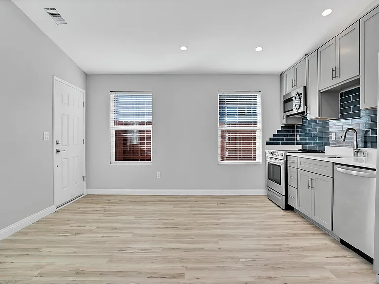 800 Garfield Ave — Photo 10