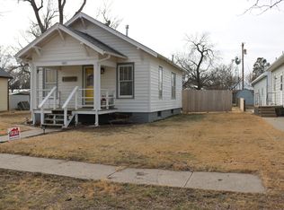 505 Park St, Quinter, KS 67752