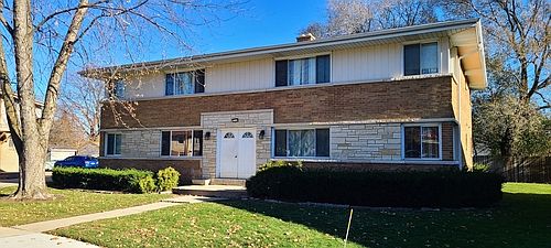 1st image of 7318 W Fernwood Cir APT 2