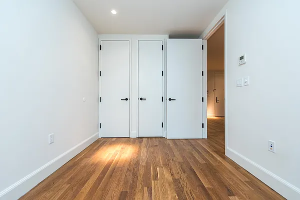 Rented by Nooklyn NYC LLC | media 21