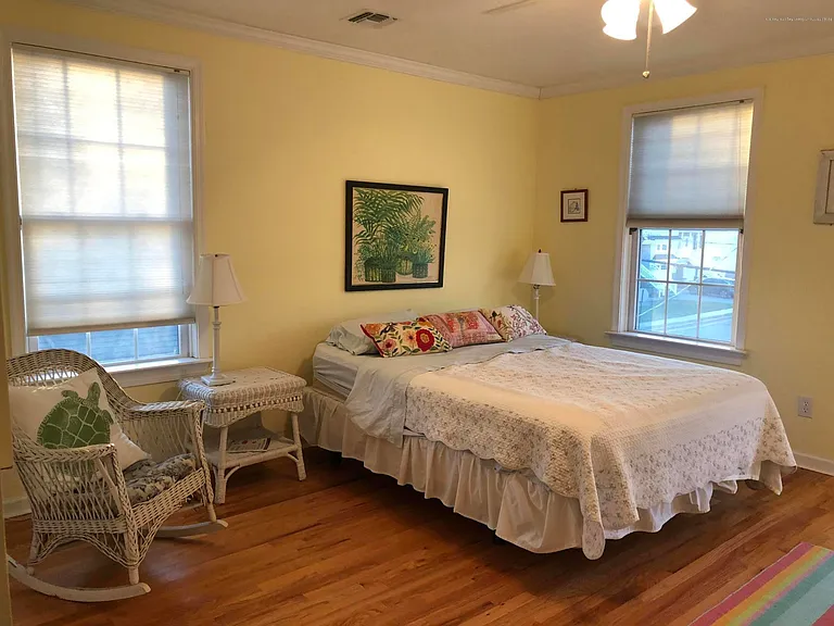 32 N Potter Ave — Photo 21