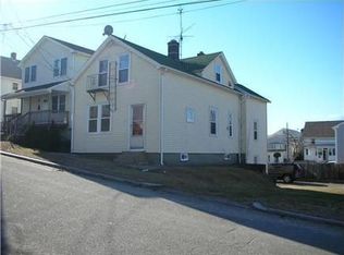 68 Flora St, Providence, RI 02904