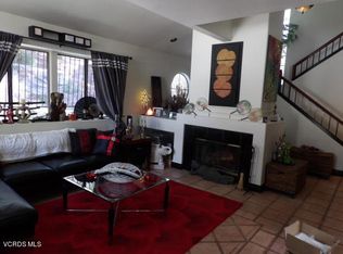 29675 Strawberry Hill Dr, Agoura Hills, CA 91301