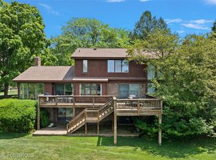 3350 Franklin Rd, Bloomfield Hills, MI 48302