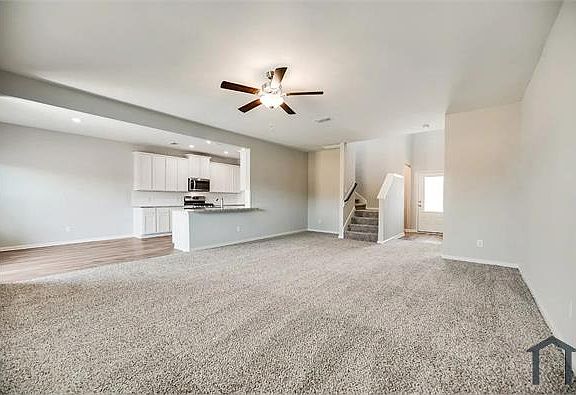 3rd image of 813 Jackel Dr