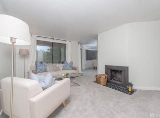 10320 SE 6th St APT B10, Bellevue, WA 98004