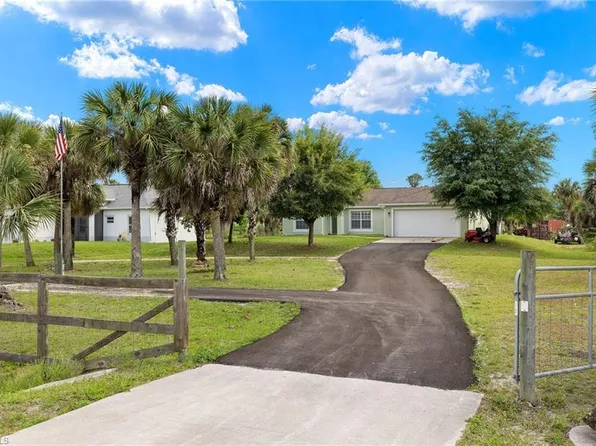 2710 34th AVE SE, NAPLES, FL 34117