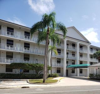 3650 Whitehall Dr APT 305, West Palm Beach, FL, 33401