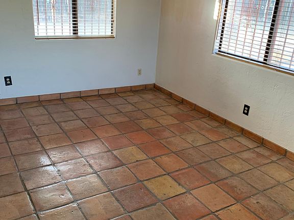 Den/Arizona room