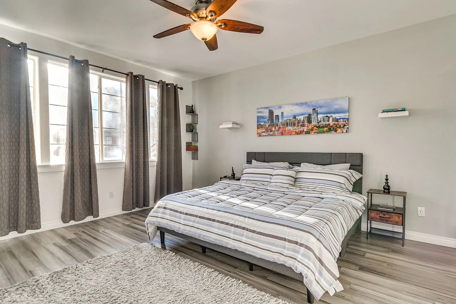 3 bed, 3.0 bath, 1463 sqft, $3,258 — Photo 4