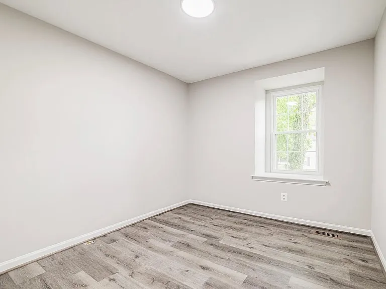 10885 Oak Green Ct — Photo 28