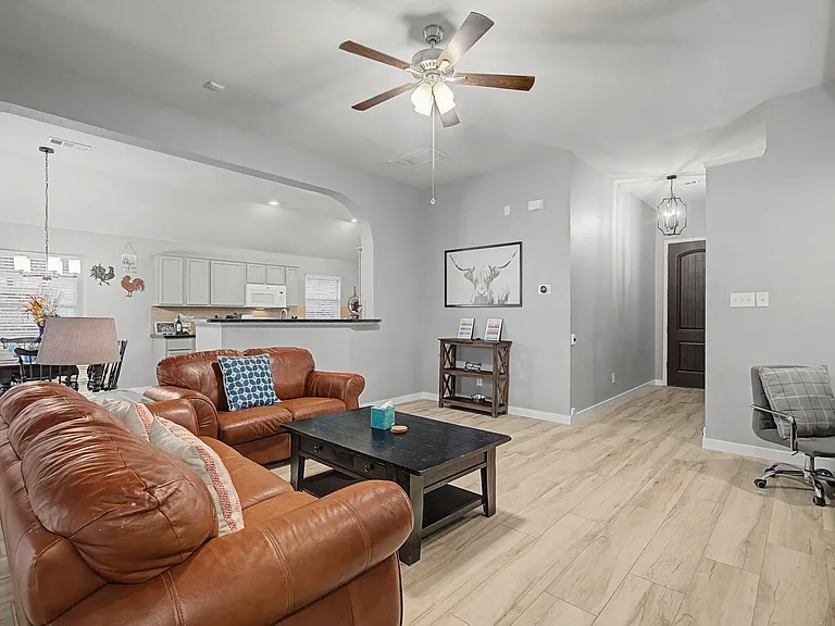 2409 Mallard Dr — Photo 9