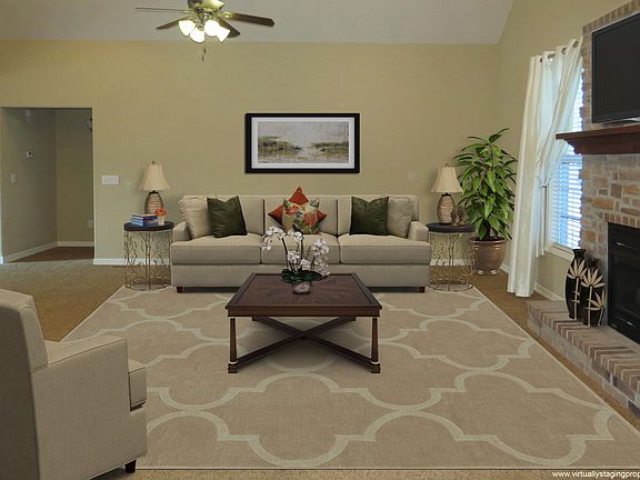 4th image of 1284 S Acorn Ave