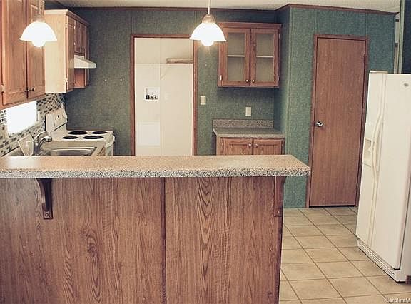 4th image of 367 Hollybrook Ct