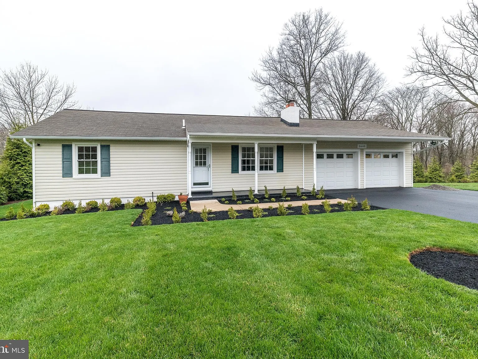 2 bed, 1.5 bath, 2050 sqft, $3,125 — Photo 1