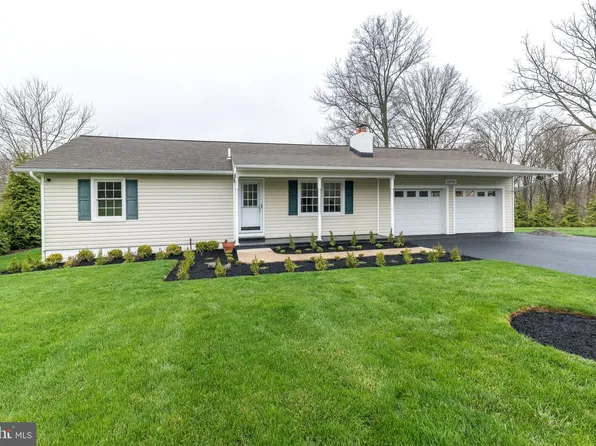 3645 Applebutter Rd, Fountainville, PA 18923