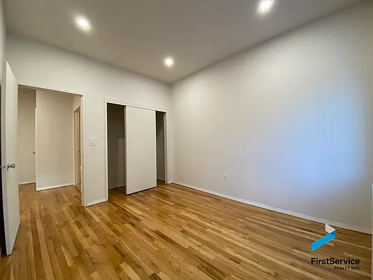 Rented by FirstService Realty (legacy) | media 14