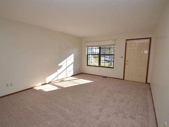 2nd image of 2470 Trinity Dr APT B