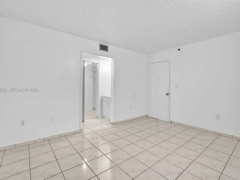 5249 NW 7th St #416 — Photo 15