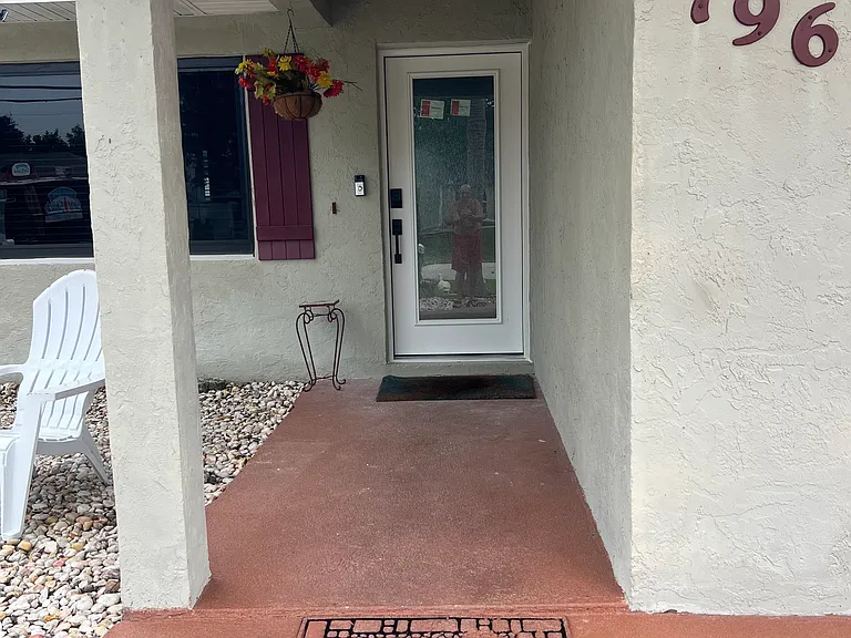 796 SE Atlantus Ave — Photo 4