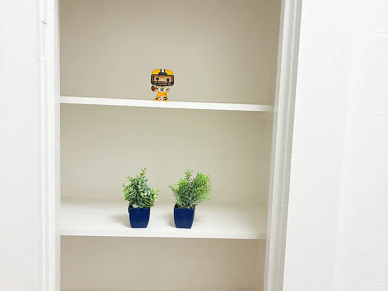 416 E Dewey Pl #5 — Photo 3
