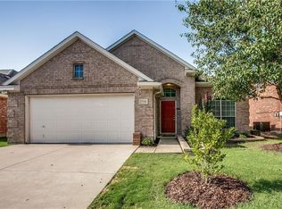 3904 Rochester Dr, Fort Worth, TX 76244