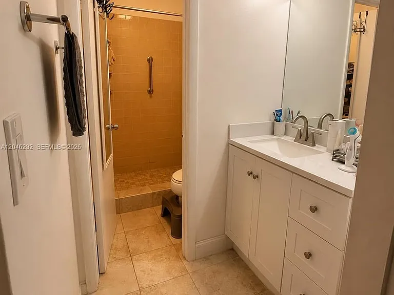 7954 NW 41st Ct — Photo 9