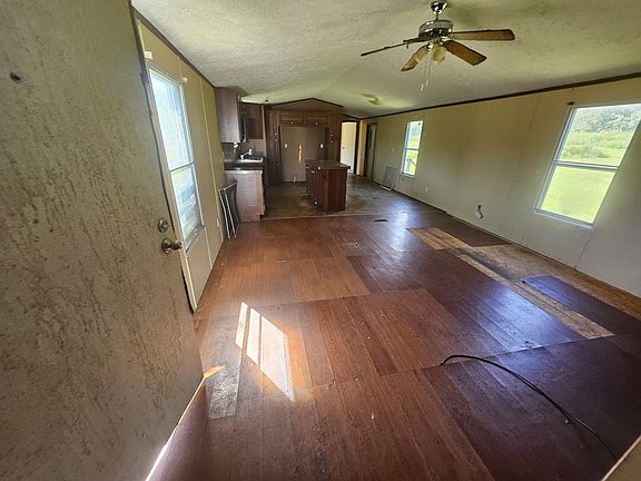 3rd image of 2360 Hickory Valley Rd