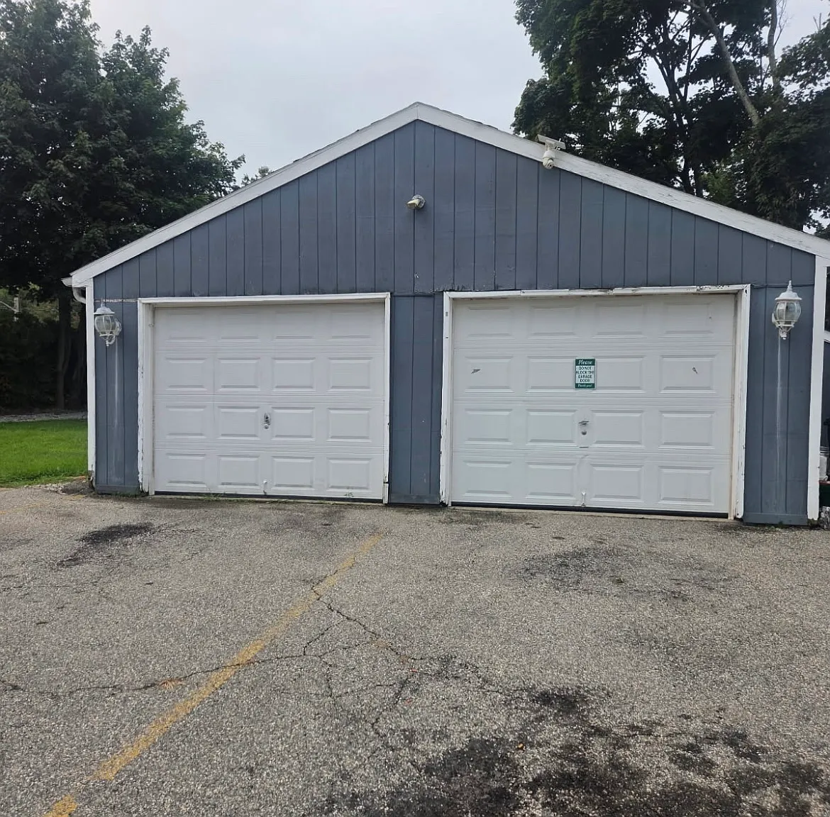 2 bed, $1,300 — Photo 3